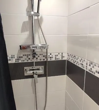 Lindois בית נופש Lalinde